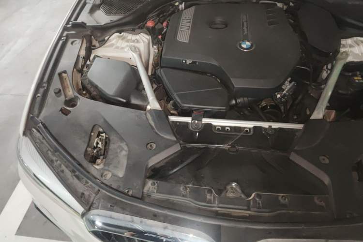 Used BMW 5 Series 2019 Restyled 525Li M Sport Package Engine Bay Right