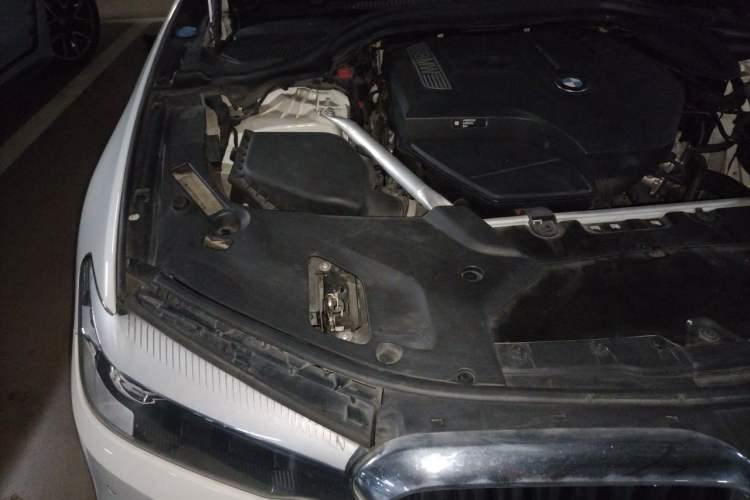 Used BMW 5 Series 2019 525Li M Sport Package Engine Bay Right