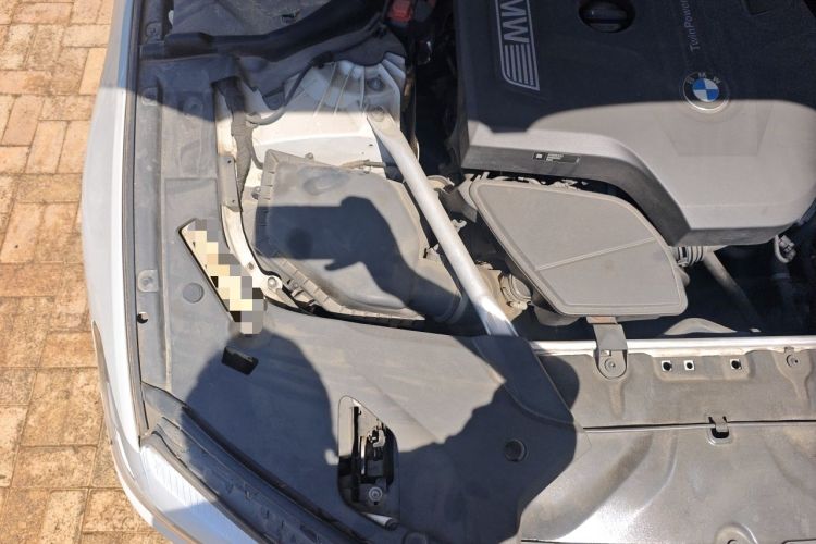 Used BMW 5 Series 2019 525Li M Sport Package Engine Bay Right