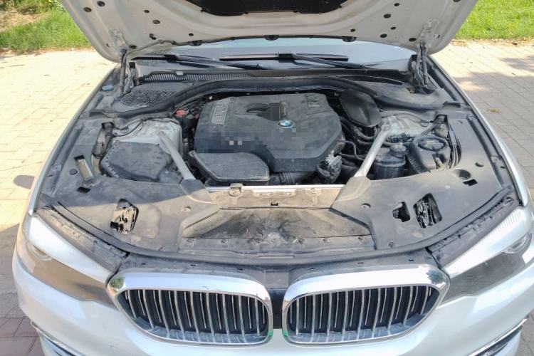 Used BMW 5 Series 2019 525Li Luxury Package Engine Bay