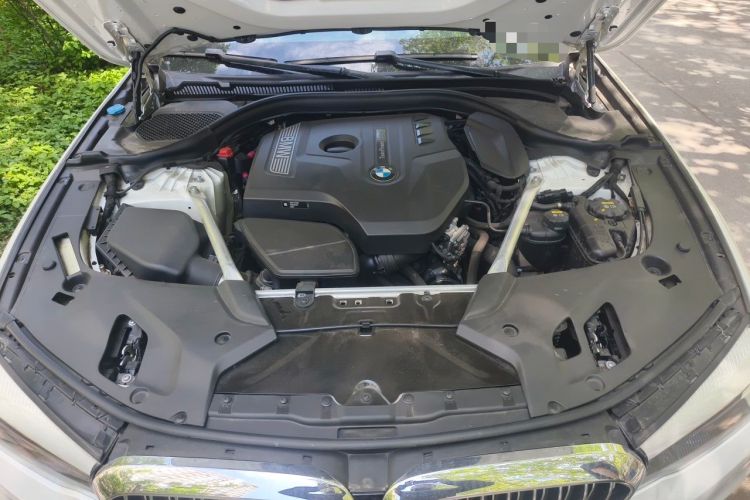 Used BMW 5 Series 2019 525Li Luxury Package Engine Bay