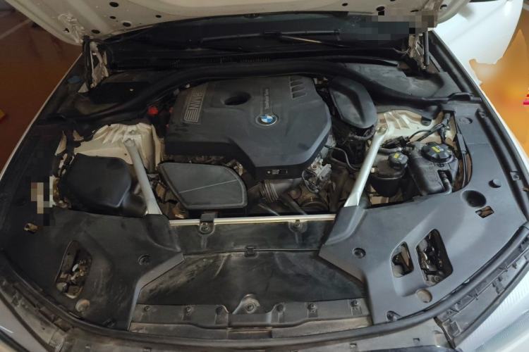 Used BMW 5 Series 2019 525i M Sport Package Engine Bay