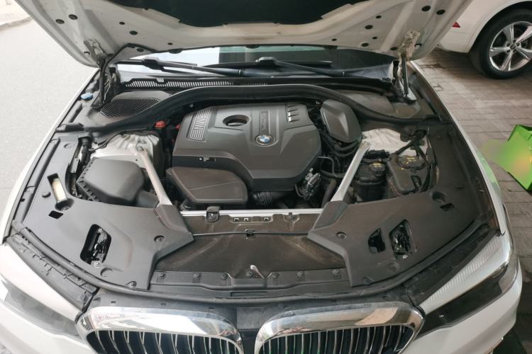 Used BMW 5 Series 2019 525Li Luxury Package Engine Bay