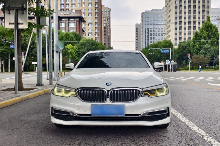 Used BMW 5 Series 2019 Facelifted 530Li Luxury Edition Premium Package Exterior 1