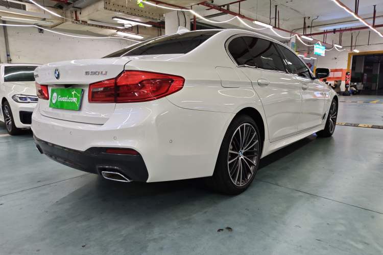 Used BMW 5 Series 2019 Facelifted 530Li Leading Edition M Sport Package Exterior 1