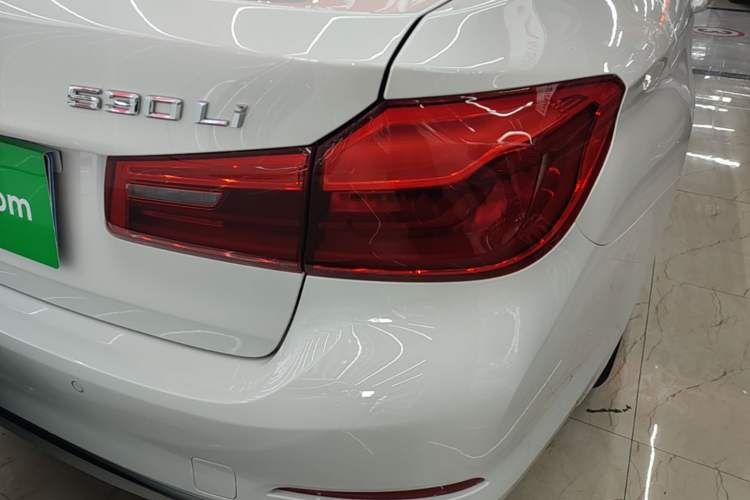 Used BMW 5 Series 2019 530Li xDrive Luxury Package Exterior 1