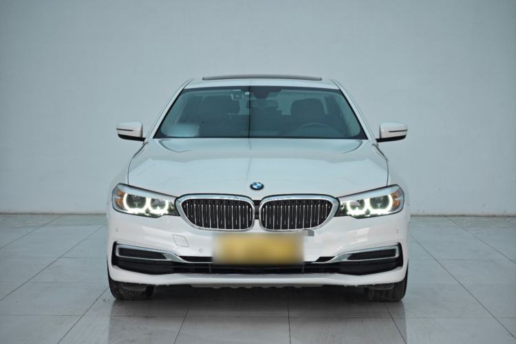 Used BMW 5 Series 2019 Facelifted 525Li Luxury Package Exterior 1