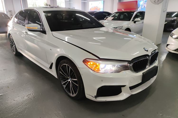 Used BMW 5 Series 2019 Facelifted 530Li Leading Edition M Sport Package Exterior 1