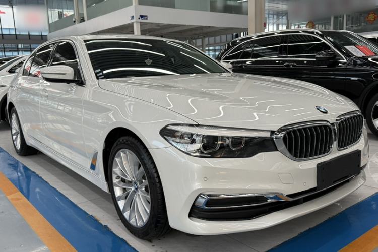 Used BMW 5 Series 2019 Facelifted 530Li Leading Edition Luxury Package Exterior 1