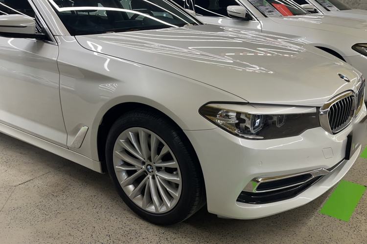 Used BMW 5 Series 2019 Facelifted 525Li Luxury Package Exterior 1