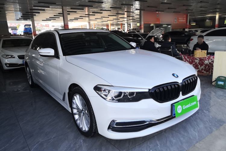 Used BMW 5 Series 2019 Facelifted 530Li Leading Edition Luxury Package Exterior 2