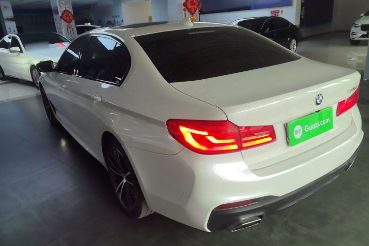 Used BMW 5 Series 2019 Facelifted 530Li Leading Edition M Sport Package Exterior 2