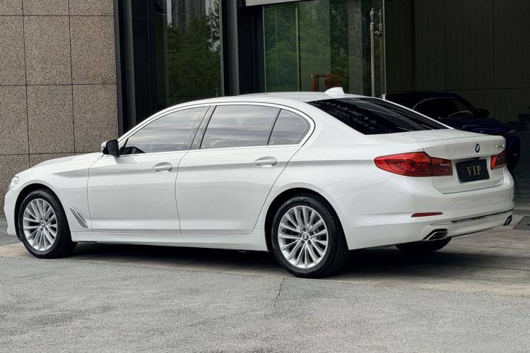 Used BMW 5 Series 2019 525Li Luxury Package Exterior 2
