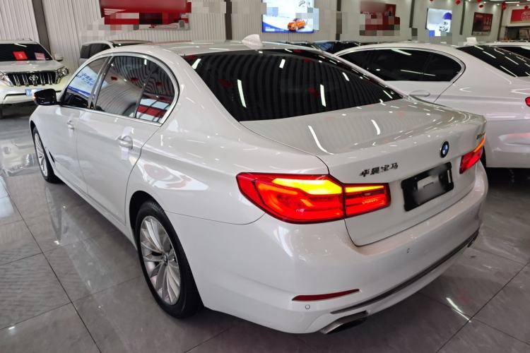Used BMW 5 Series 2019 525Li Luxury Package Exterior 2