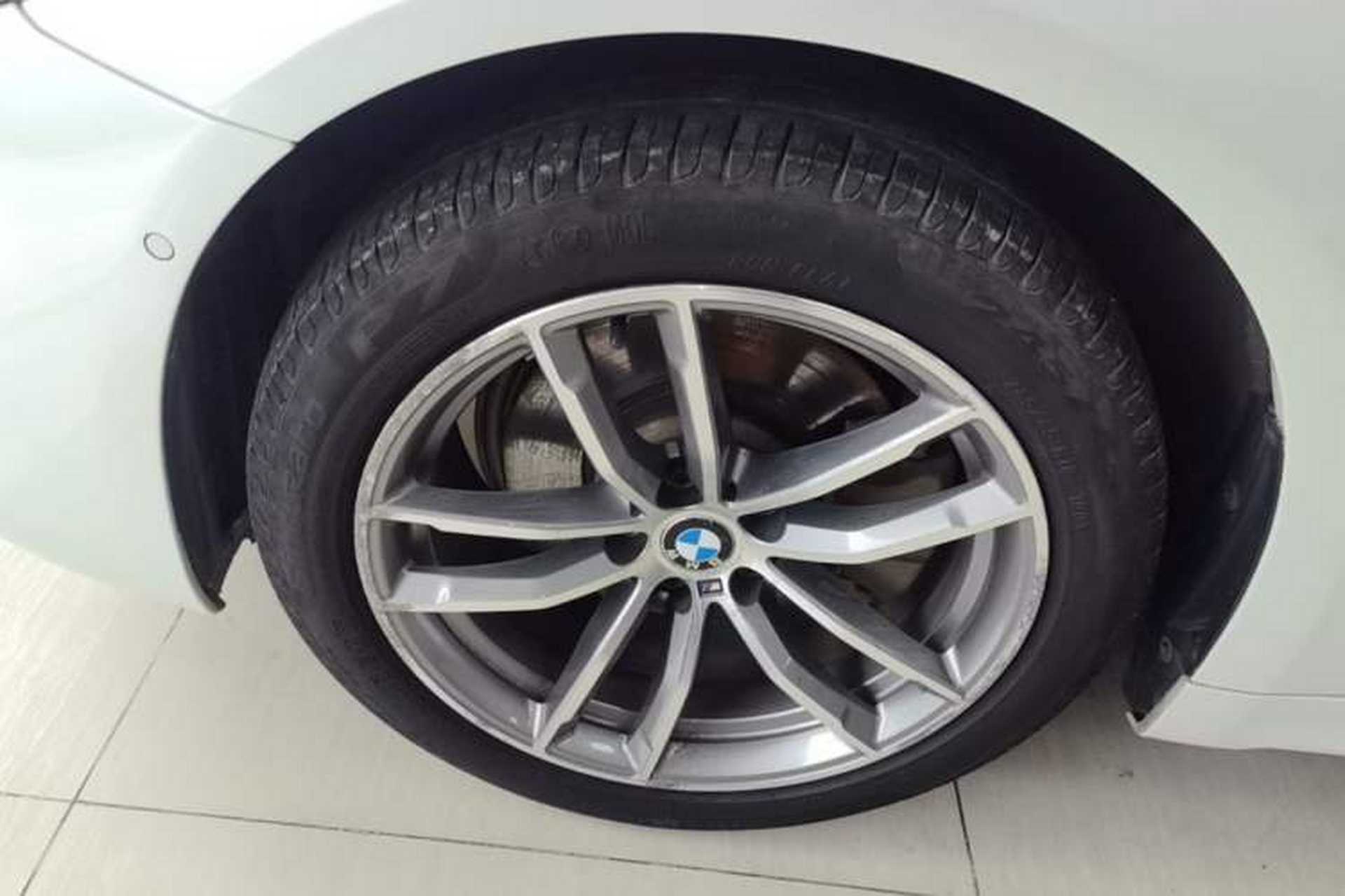 Used BMW 5 Series 2019 525Li M Sport Package Exterior 2