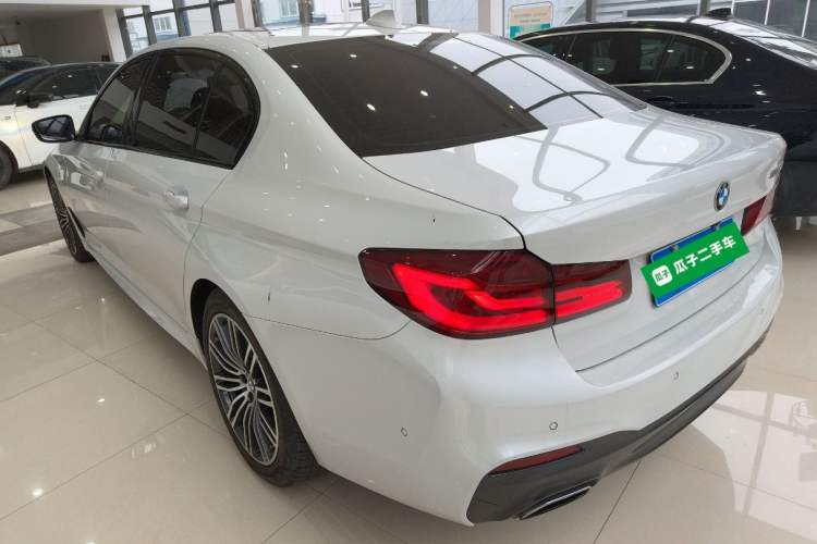Used BMW 5 Series 2019 530Li Leading Model M Sport Package Exterior 2