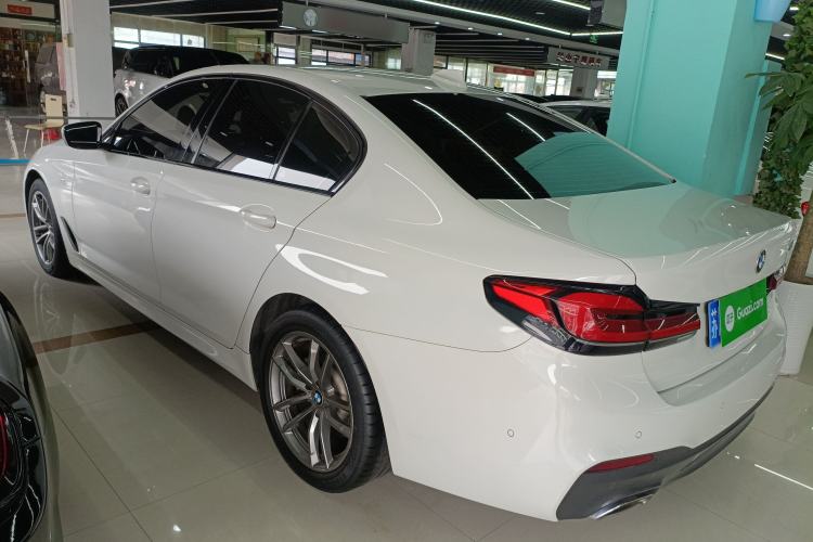 Used BMW 5 Series 2019 525i M Sport Package Exterior 2