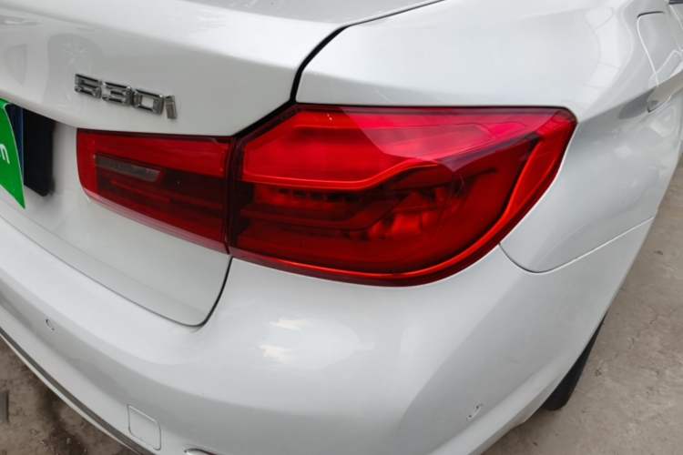 Used BMW 5 Series 2019 530Li Luxury Edition Premium Package Exterior 3