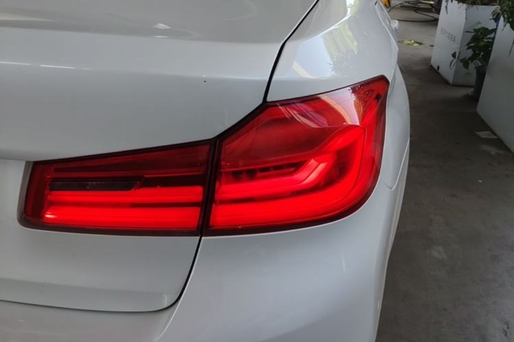 Used BMW 5 Series 2019 525Li M Sport Package Exterior 3