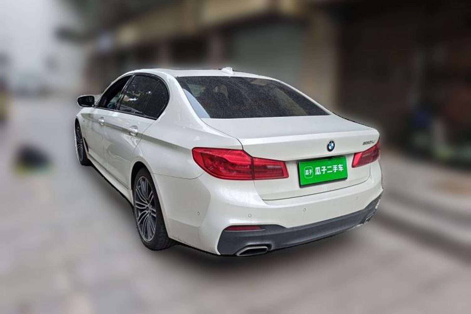 Used BMW 5 Series 2019 530Li Luxury Edition M Sport Package Exterior 3