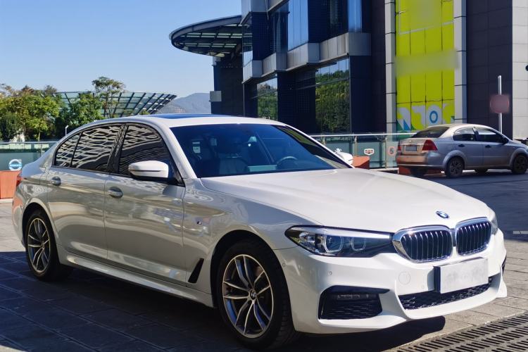 Used BMW 5 Series 2019 525Li M Sport Package Exterior 3