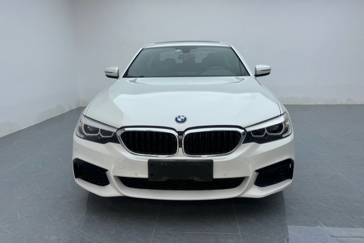 Used BMW 5 Series 2019 Restyled 525Li M Sport Package Exterior 4