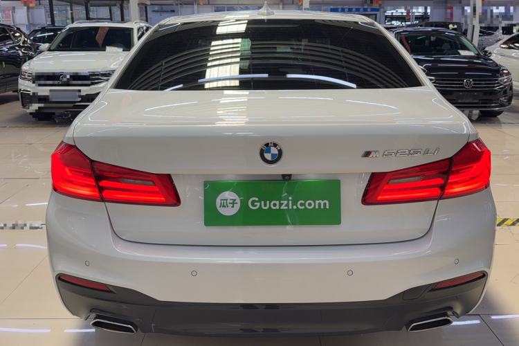 Used BMW 5 Series 2019 525Li M Sport Package Exterior 4