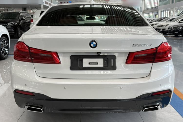 Used BMW 5 Series 2019 Facelifted 530Li Leading Edition M Sport Package Exterior 4