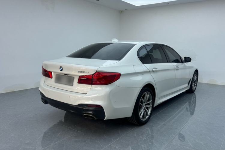 Used BMW 5 Series 2019 Restyled 525Li M Sport Package Exterior 5