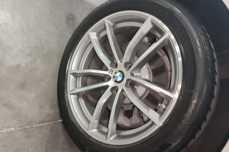 Used BMW 5 Series 2019 Restyled 525Li M Sport Package Exterior 5