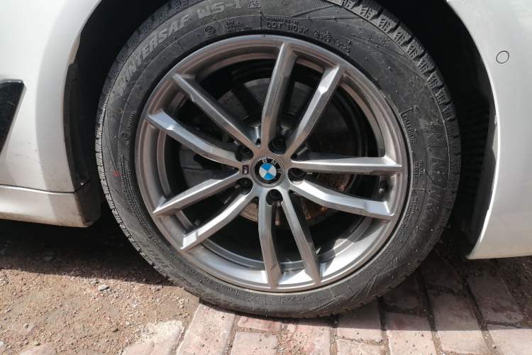 Used BMW 5 Series 2019 525i M Sport Package Exterior 7