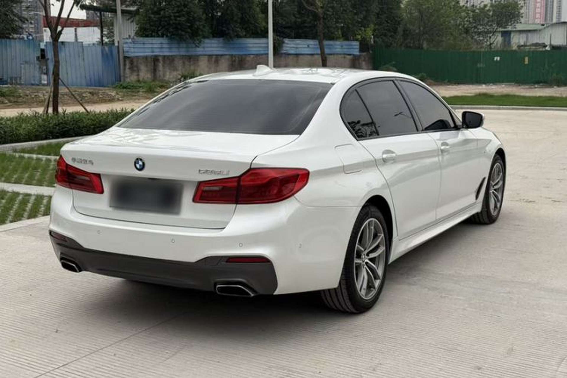Used BMW 5 Series 2019 525Li M Sport Package Exterior 9