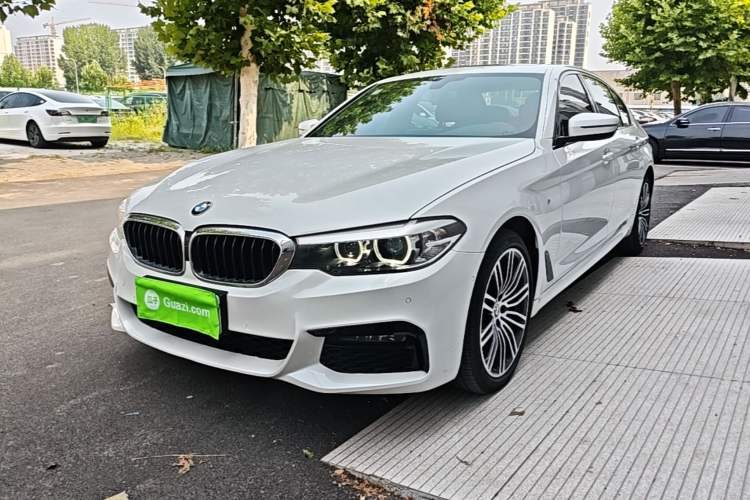 Used BMW 5 Series 2019 530Li Leading Model M Sport Package Guazi used car, China used car export, Used car for sale, Used BMW cars, Cheapest cars for sale