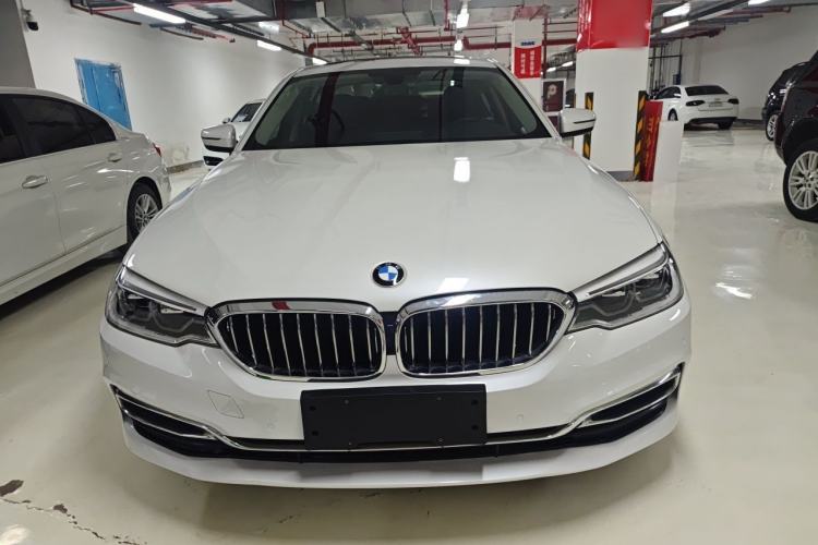 Used BMW 5 Series 2019 Facelifted 525Li Luxury Package Front