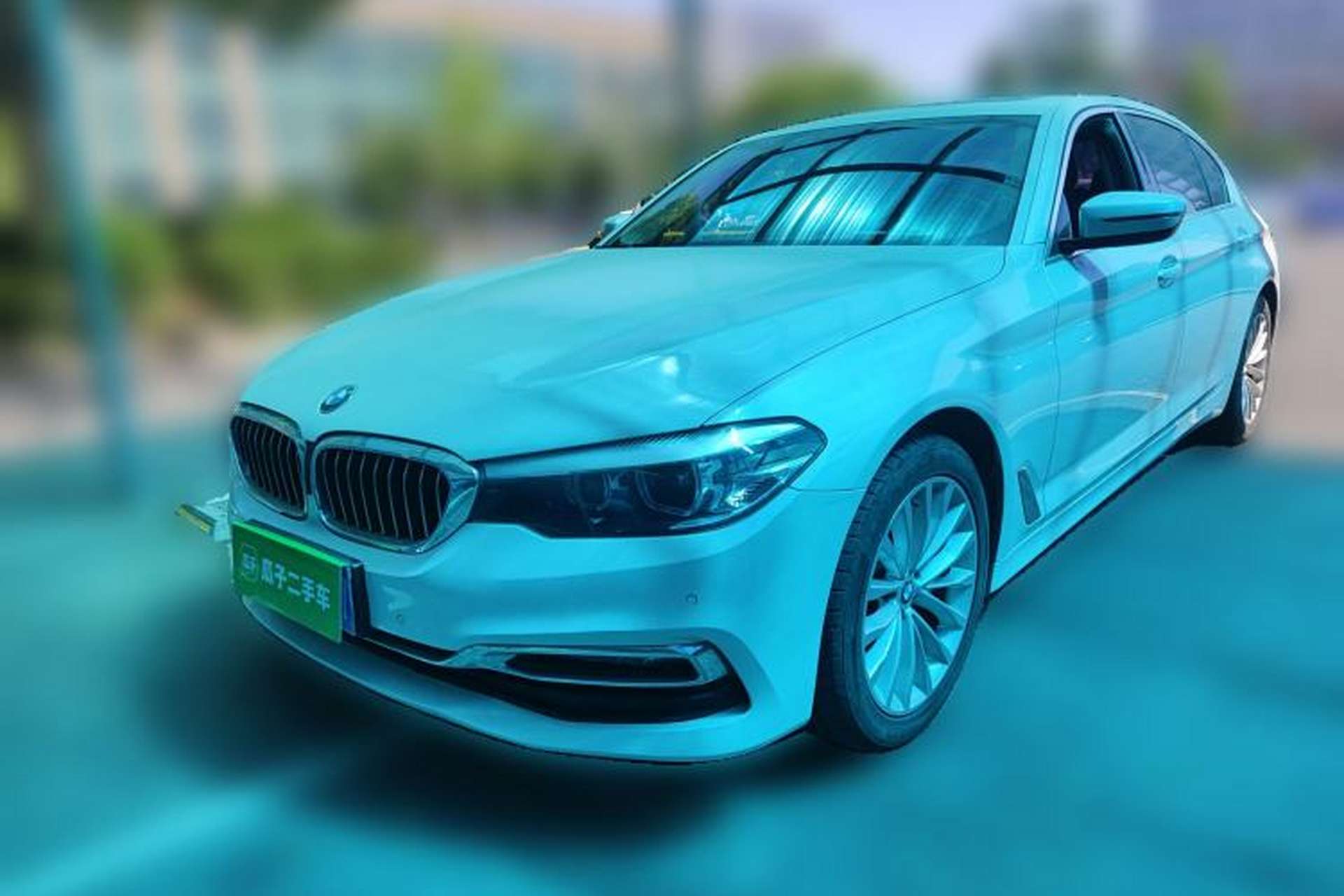 Used BMW 5 Series 2019 525Li Luxury Package Front Left 45 Deg