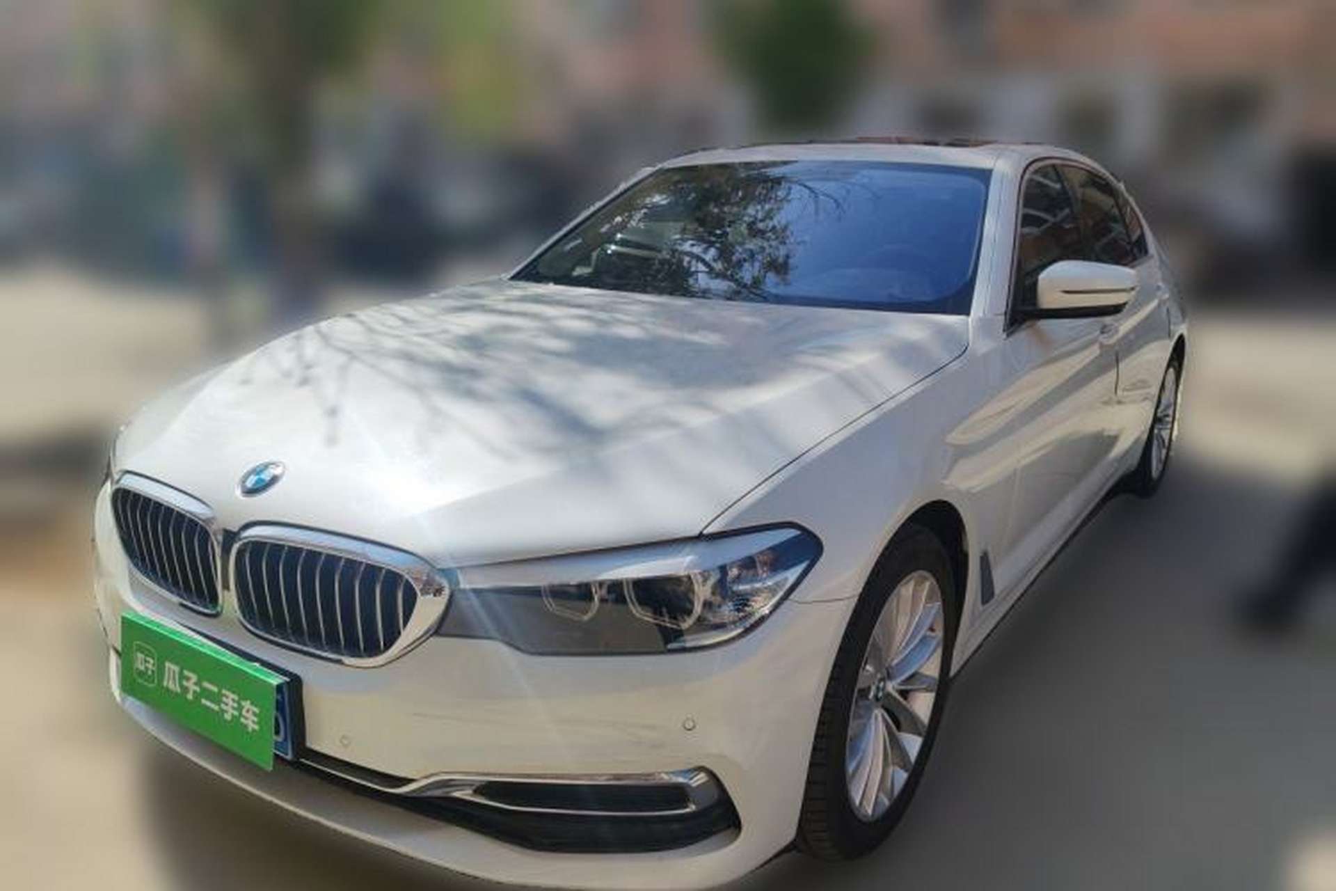 Used BMW 5 Series 2019 Facelifted 525Li Luxury Package Front Left 45 Deg