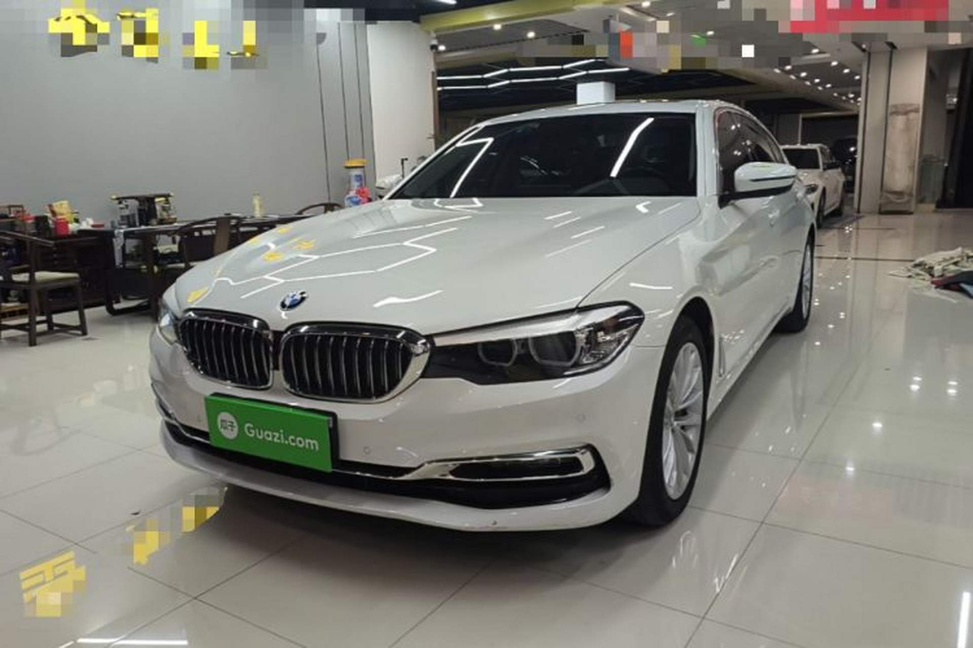 Used BMW 5 Series 2019 530Li Leading Model Luxury Package Front Left 45 Deg
