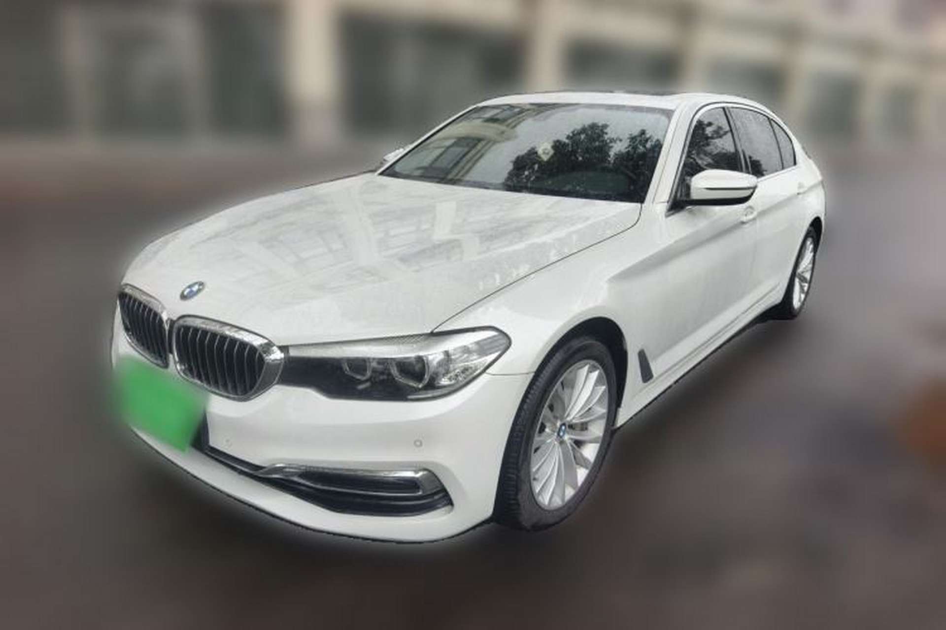 Used BMW 5 Series 2019 530Li Leading Model Luxury Package Front Left 45 Deg