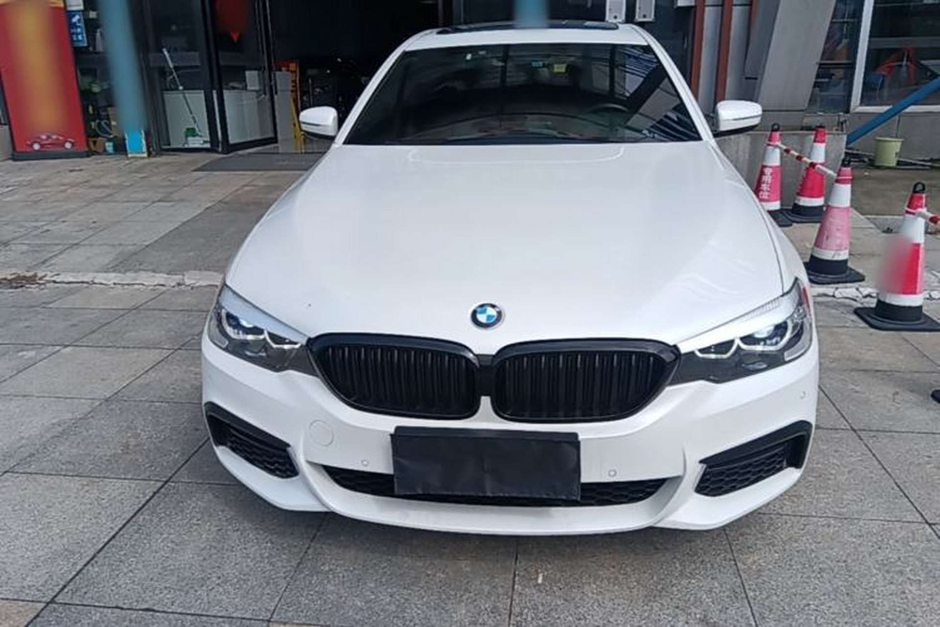 Used BMW 5 Series 2019 530Li Leading Model M Sport Package Front