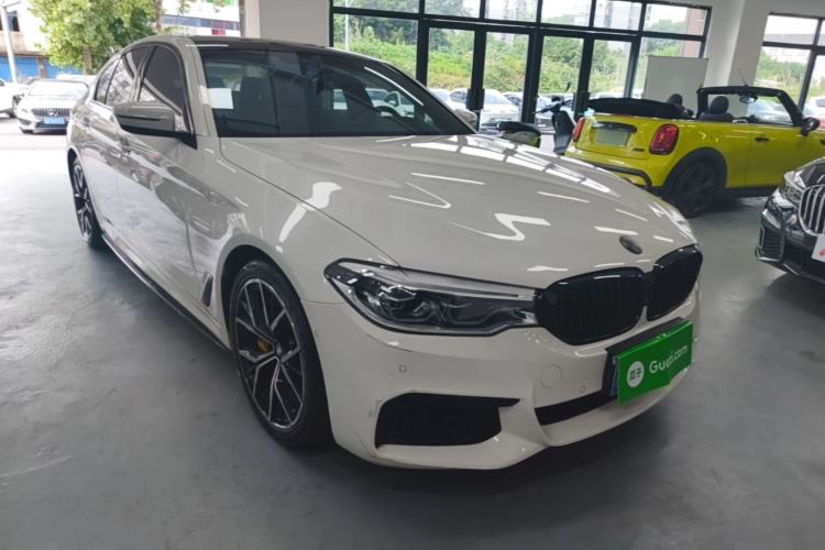 Used BMW 5 Series 2019 Facelifted 530i M Sport Package Front Right 45 Deg