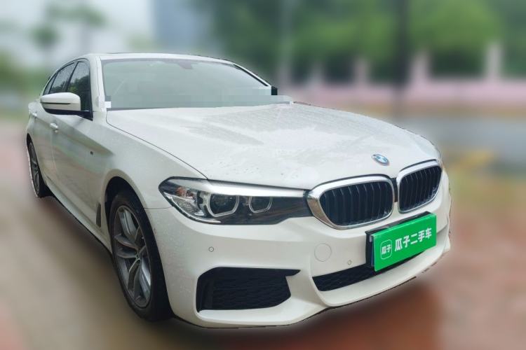 Used BMW 5 Series 2019 Restyled 525Li M Sport Package Front Right 45 Deg