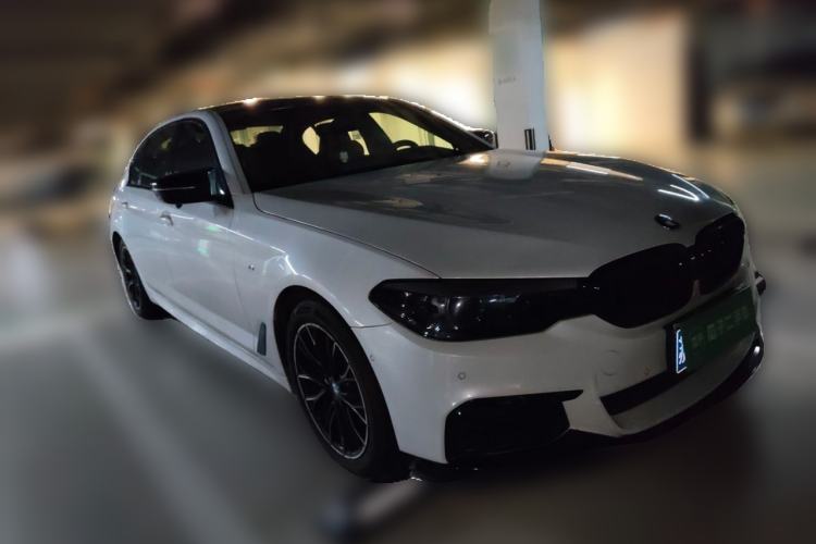 Used BMW 5 Series 2019 Restyled 525Li M Sport Package Front Right 45 Deg