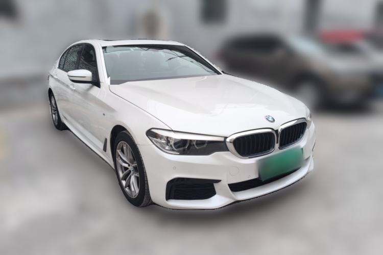 Used BMW 5 Series 2019 Restyled 525Li M Sport Package Front Right 45 Deg