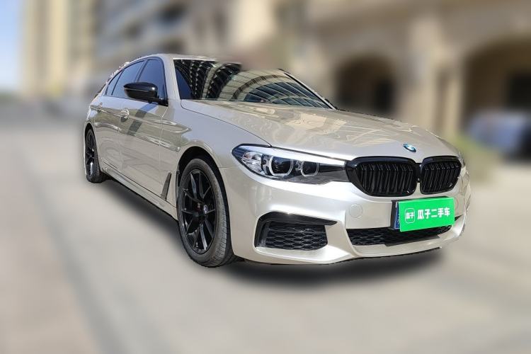 Used BMW 5 Series 2019 Restyled 525Li M Sport Package Front Right 45 Deg