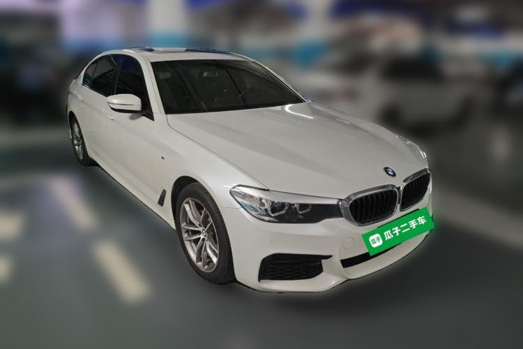 Used BMW 5 Series 2019 525Li M Sport Package Front Right 45 Deg