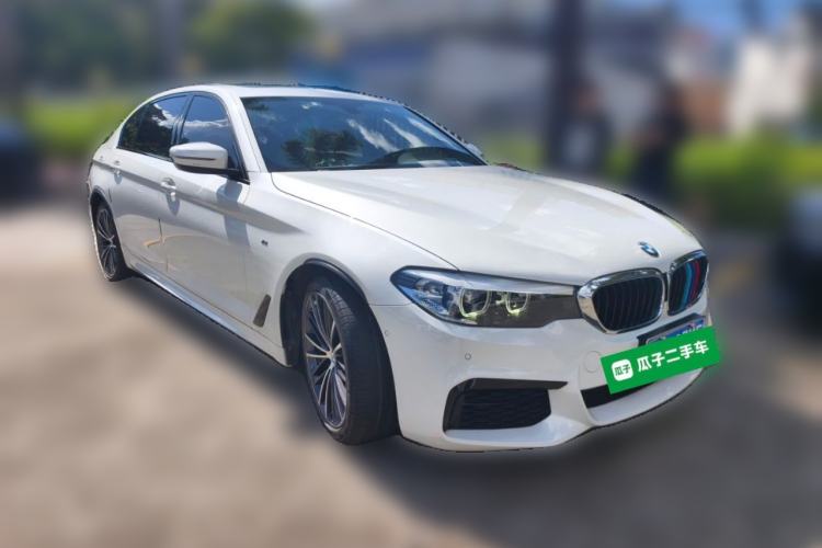Used BMW 5 Series 2019 Facelifted 530Li Leading Edition M Sport Package Front Right 45 Deg