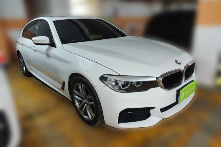 Used BMW 5 Series 2019 525i M Sport Package Front Right 45 Deg