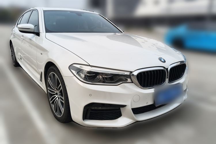 Used BMW 5 Series 2019 530Li Luxury Edition M Sport Package Front Right 45 Deg