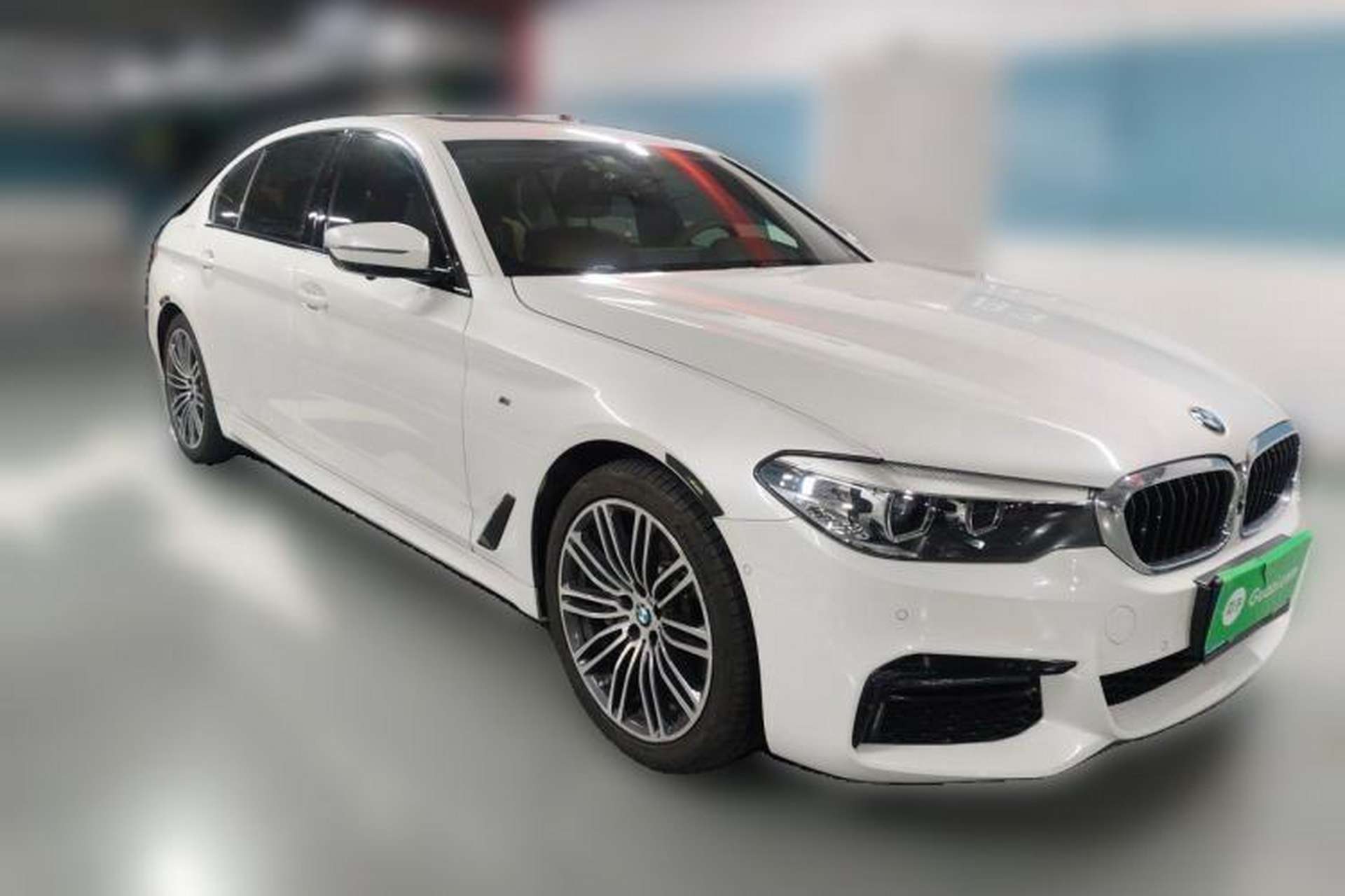 Used BMW 5 Series 2019 530Li Leading Model M Sport Package Front Right 45 Deg