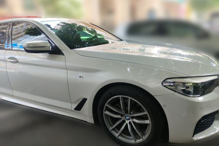 Used BMW 5 Series 2019 Restyled 525Li M Sport Package Front Right 45 Deg